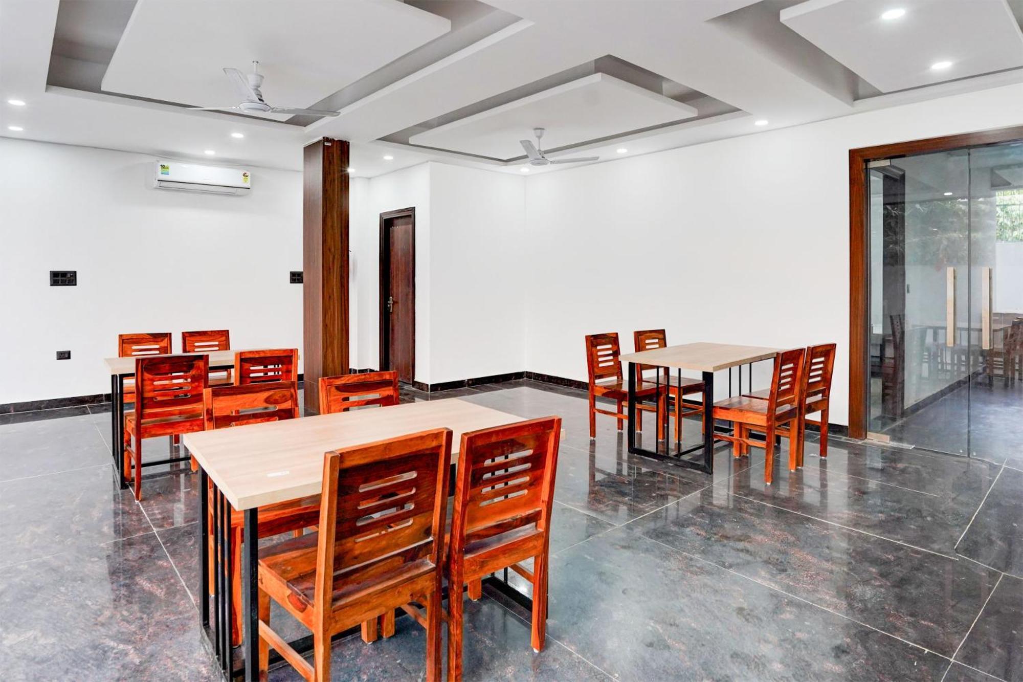 Hotel Super Collection O 63 A Noida Extérieur photo