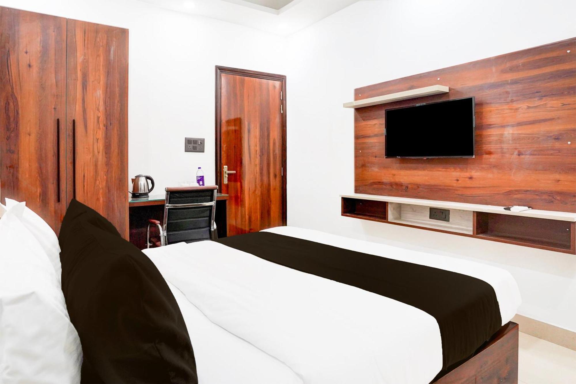 Hotel Super Collection O 63 A Noida Extérieur photo